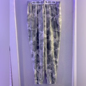 Hippie Rose sweatpants/loungewear, Super Soft! Cameo print, Size L